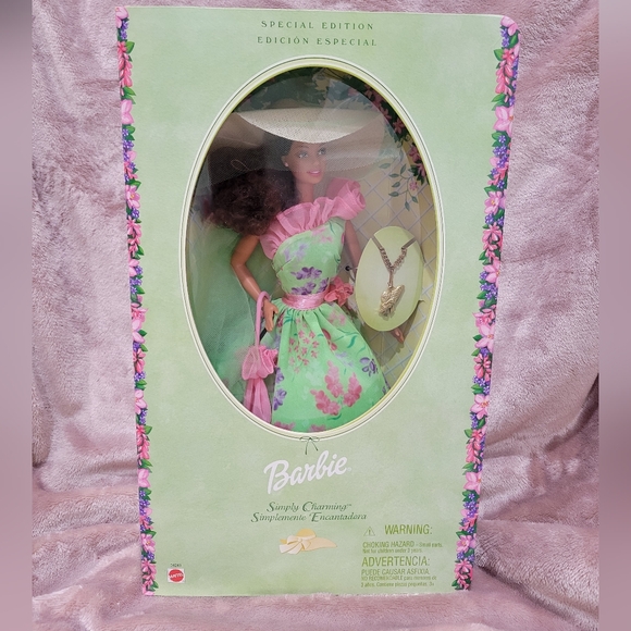 Barbie Simply Charming Hispanic - Picture 6 of 7